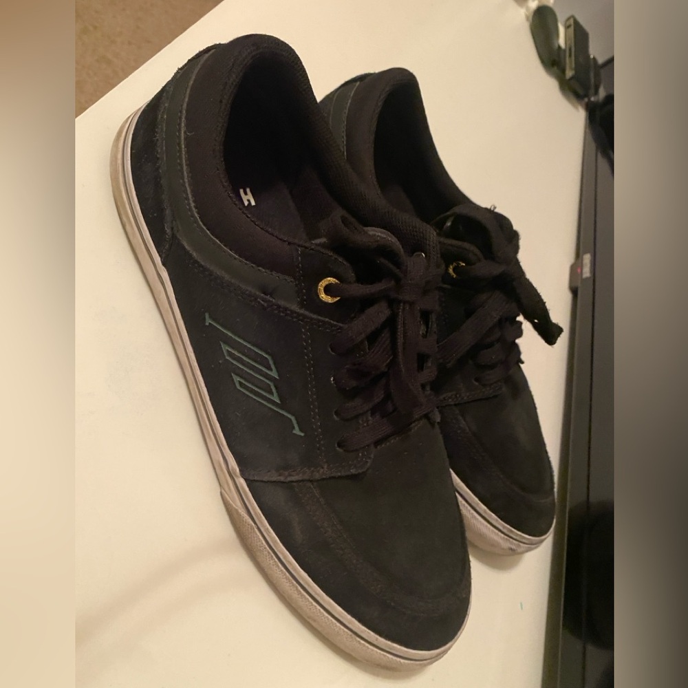 Emerica Hoban skate shoes size 10